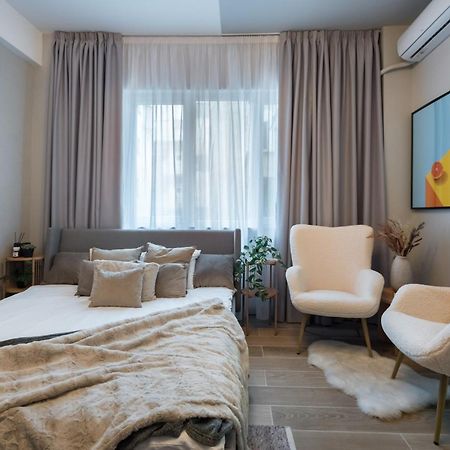 Old Town - Victoriei 25 - Urbannest Bucharest Apartment Bagian luar foto