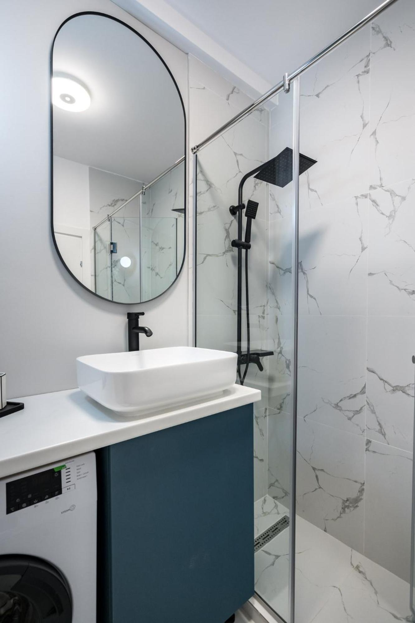 Old Town - Victoriei 25 - Urbannest Bucharest Apartment Bagian luar foto