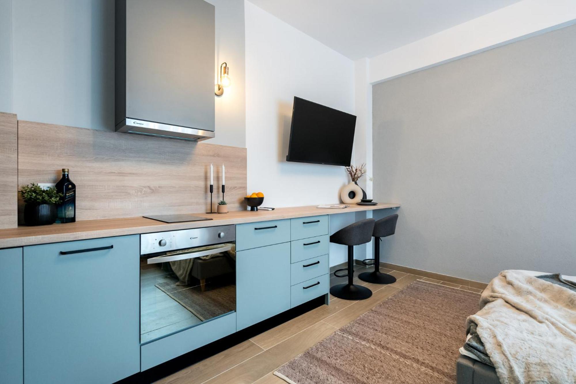 Old Town - Victoriei 25 - Urbannest Bucharest Apartment Bagian luar foto